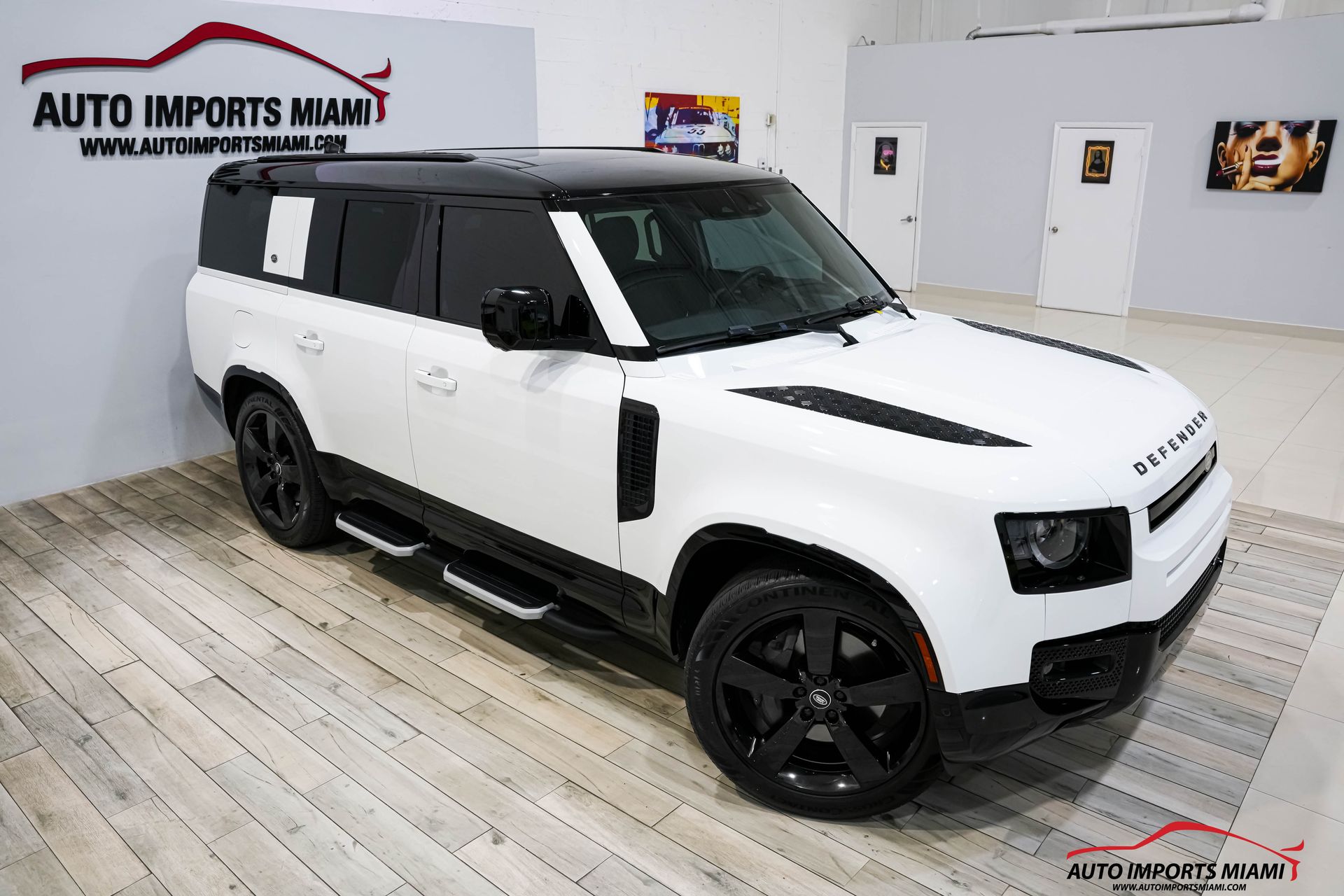 2023 Land Rover Defender 130 X-Dynamic SE photo 23