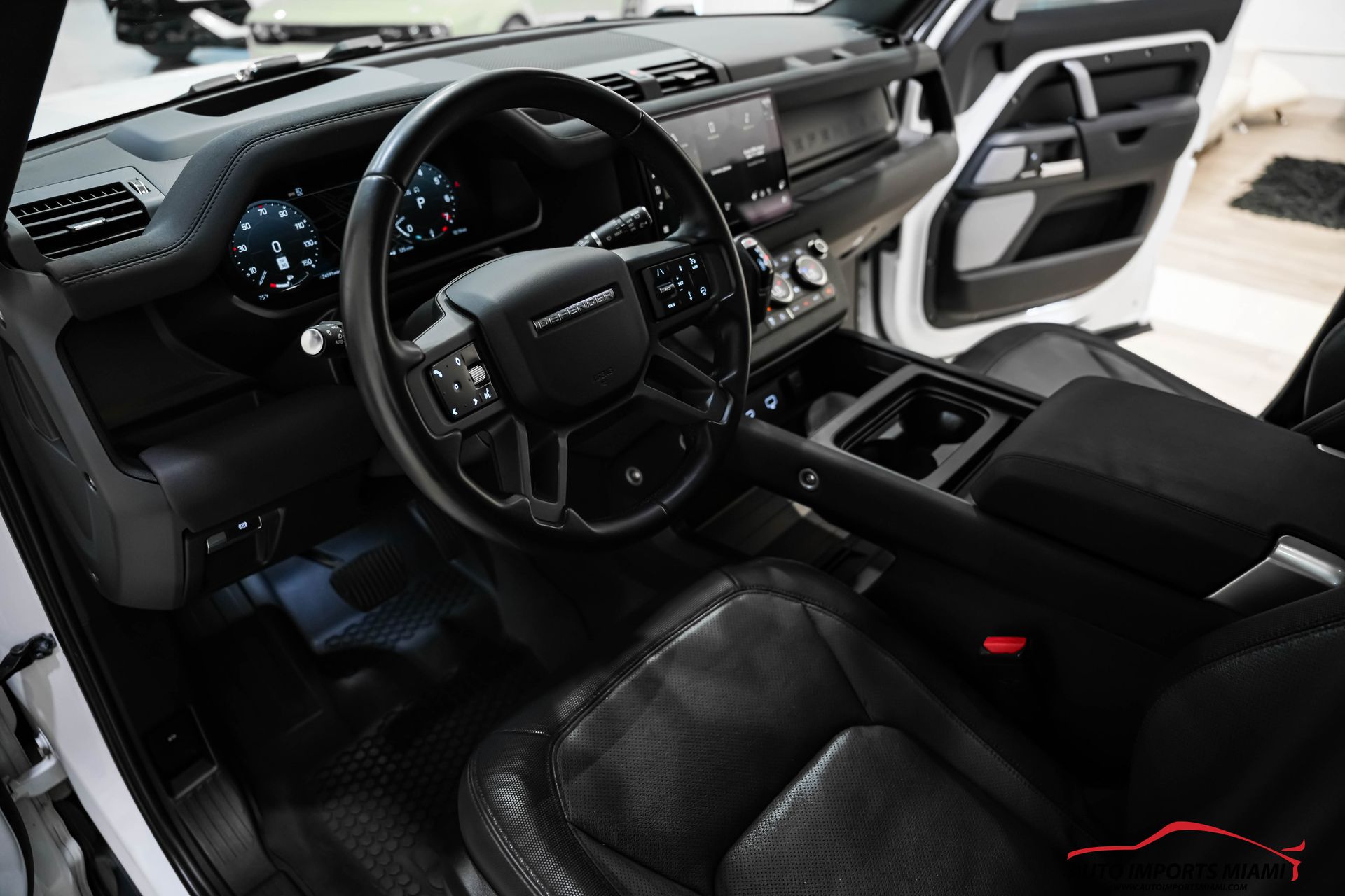 2023 Land Rover Defender 130 X-Dynamic SE photo 4