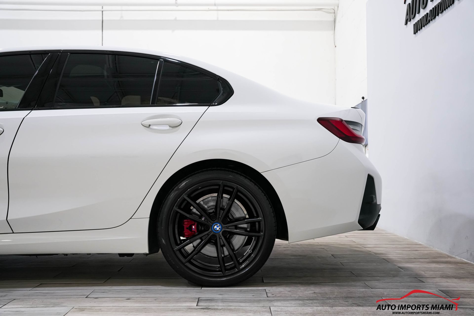 2023 Bmw 330e photo 13