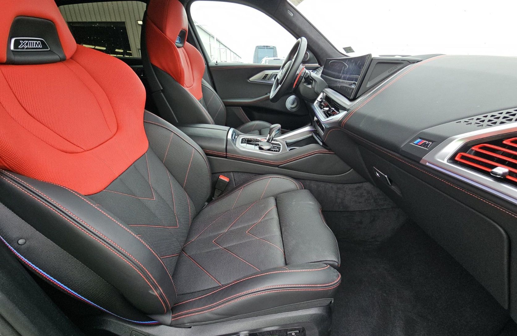 2024 Bmw XM Label Red photo 3