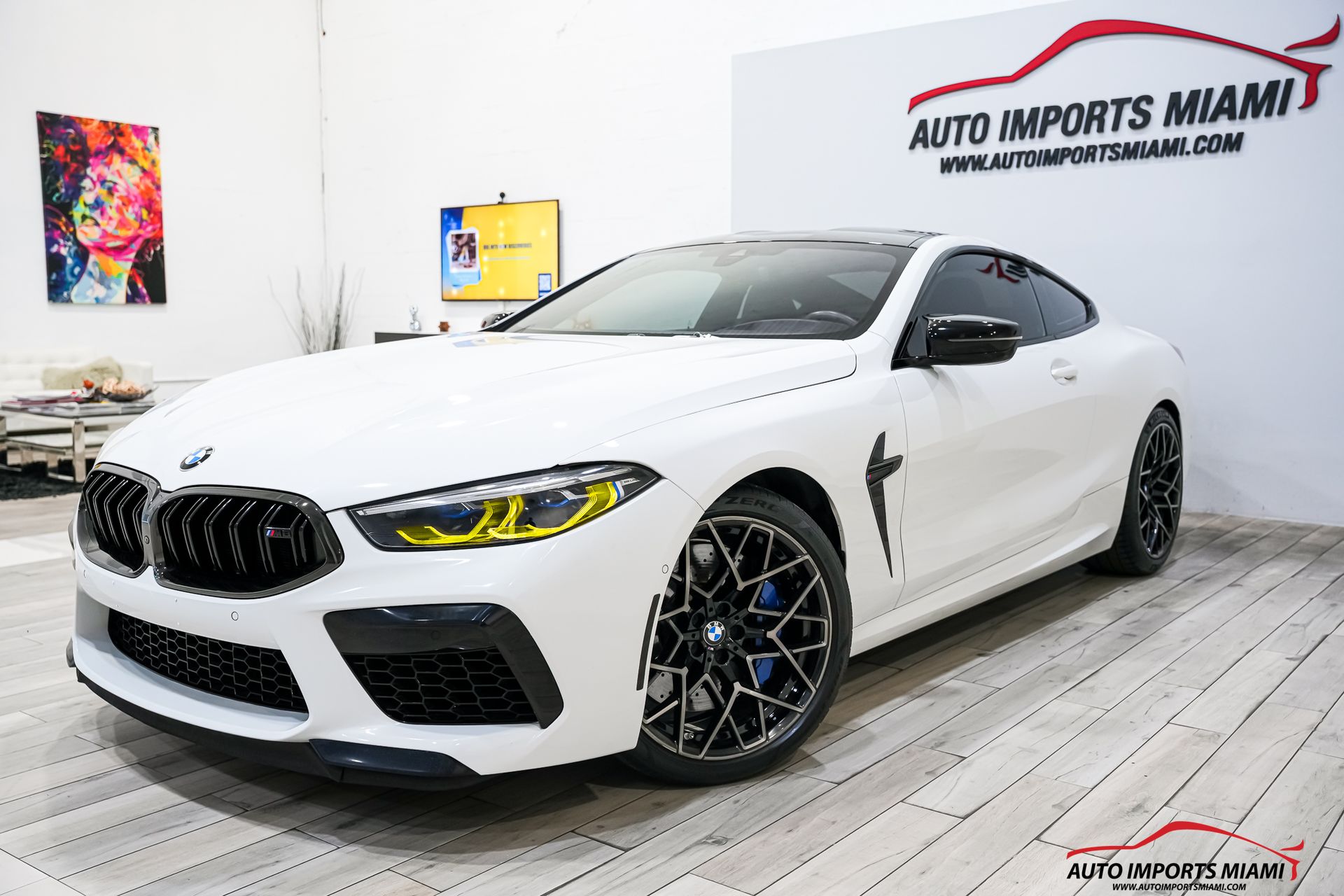 2022 BMW M8